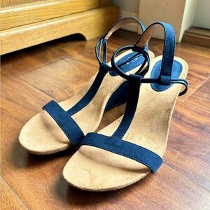 Style & Co Dark Blue Wedge Sandals, size 8